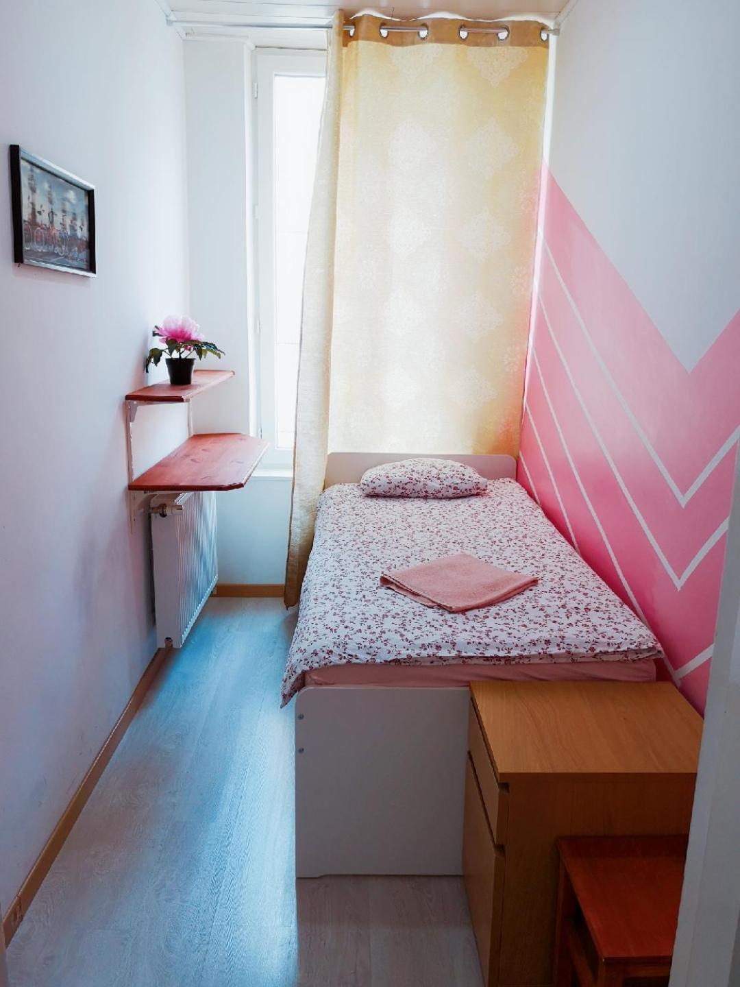 A Private Room For Backpacker Share Bathroom Brussel Buitenkant foto